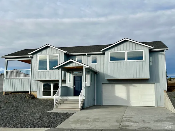 1968 Sunnyside Ave, Moscow, ID 83843