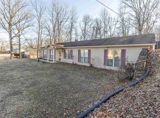 356 Country Club Ln, Selmer, TN 38375