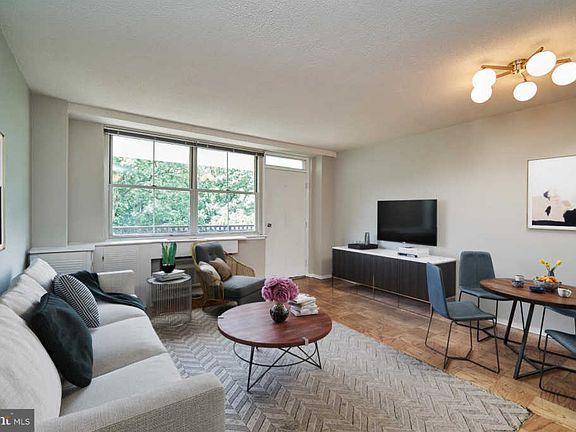 3rd image of 2030 N Adams St APT 608