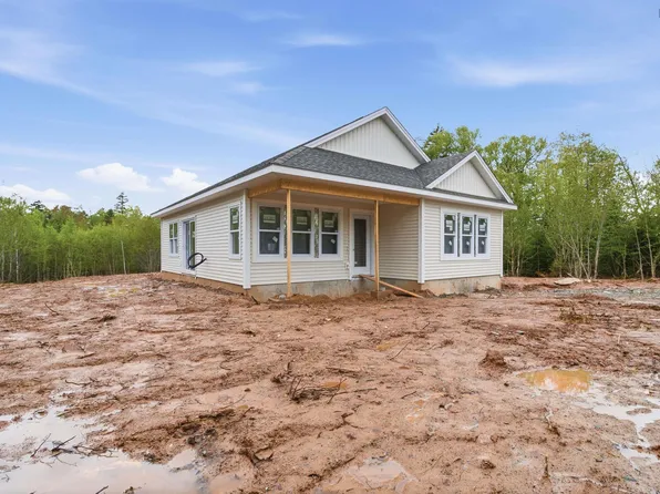 83 Maverick Ln, Devon, NS B3T 1X4