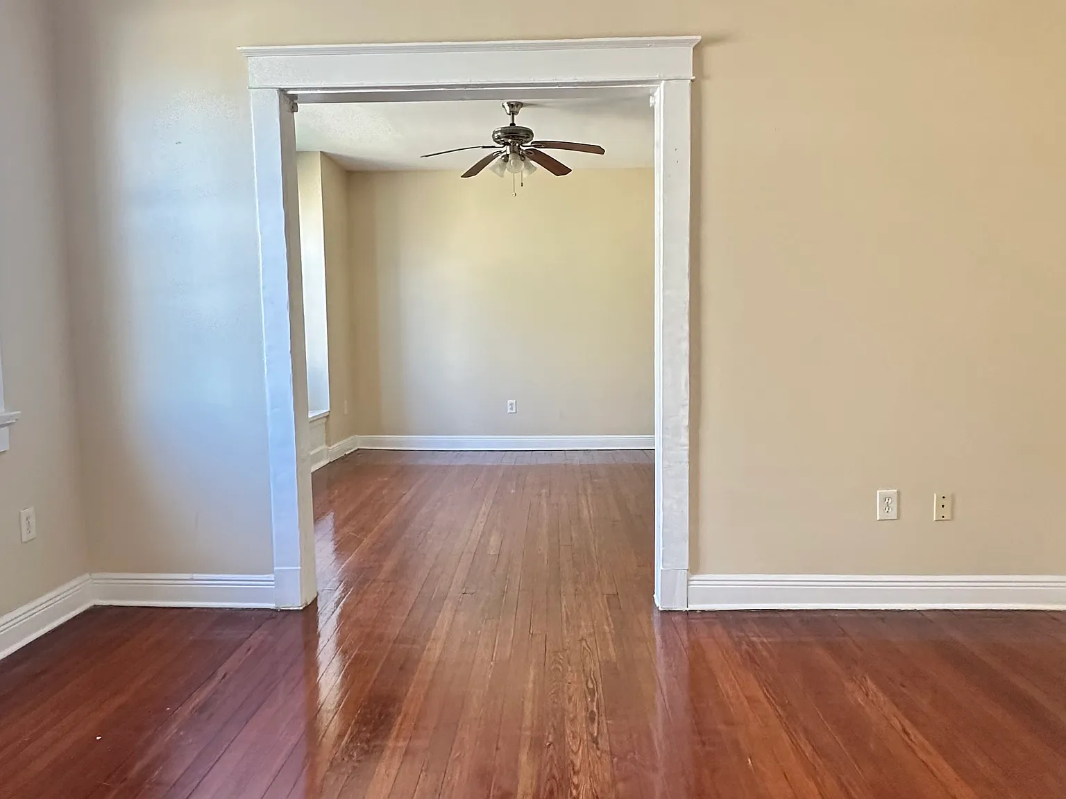 2 bed, 2868 sqft, $1,500 — Photo 3