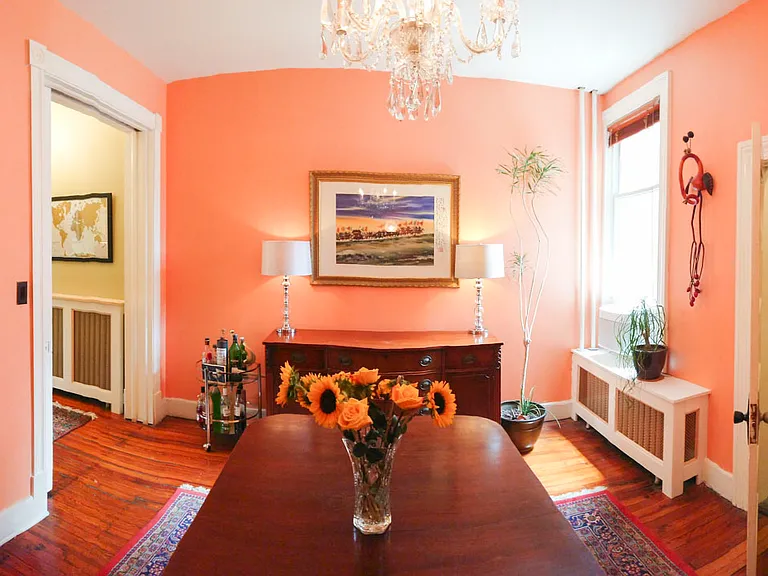 35 Q St NE — Photo 8