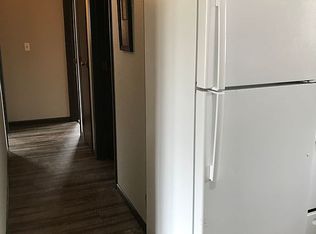 204 E 2nd St, White, SD 57276