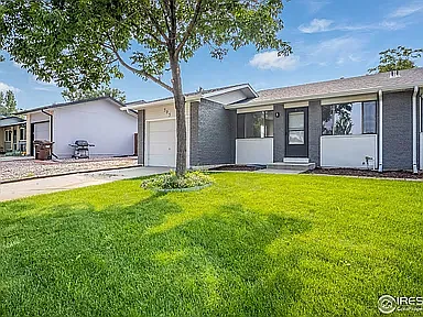 505 46th Avenue Way — Photo 2