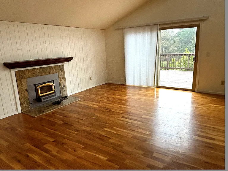 112 Alamo Ave — Photo 5