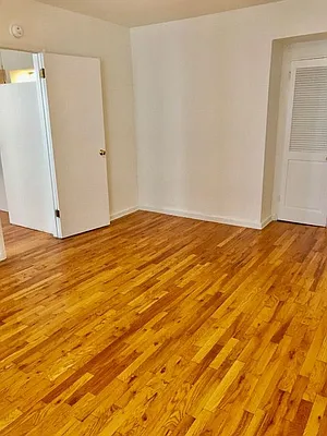 Rented by Keller Williams NYC | media 23