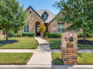 8356 Saddlebrook Dr, North Richland Hills, TX 76182