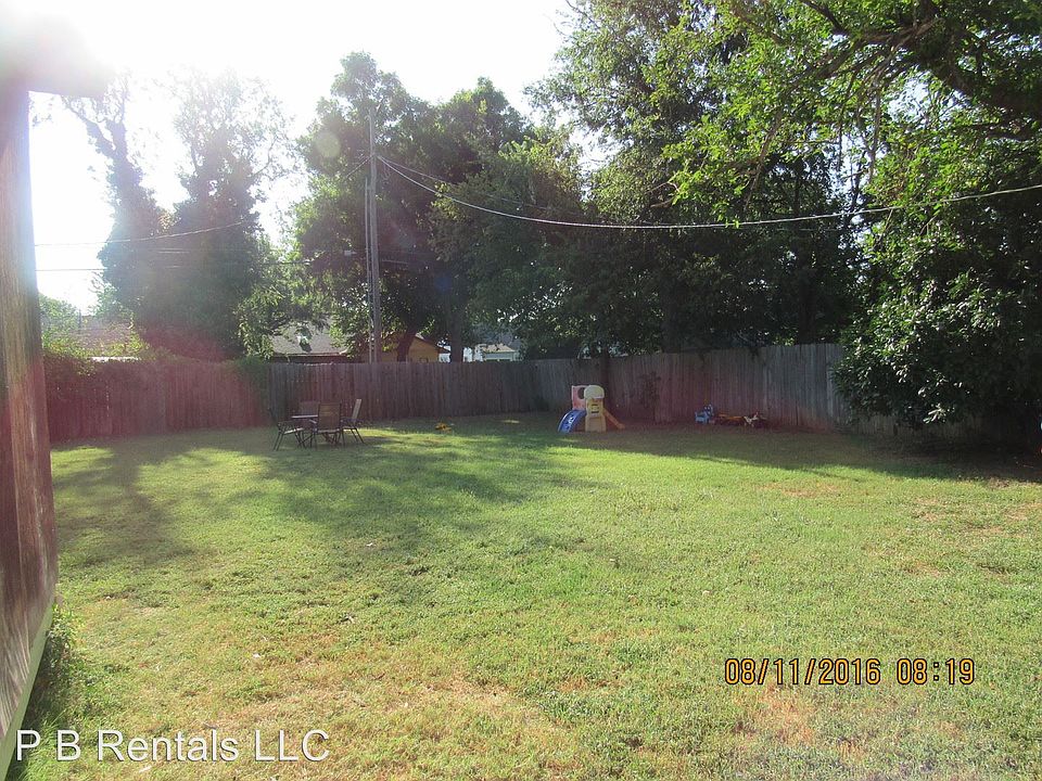 2nd image of 819 NW 17th St