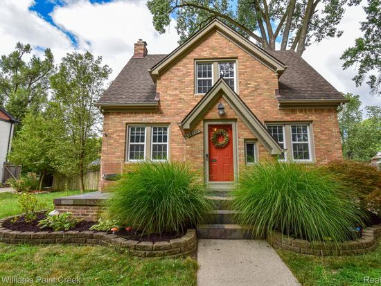 11033 Blackburn St, Livonia, MI 48150