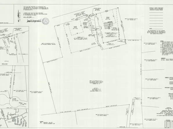 24 Chestnut St, Hopkinton, MA 01748