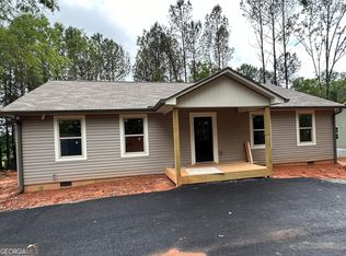 927 Smith Loop, Demorest, GA 30535