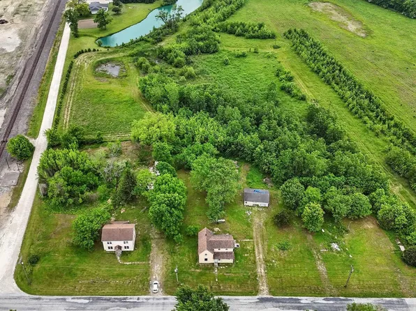 4565 E Station Rd, Roanoke, IN 46783