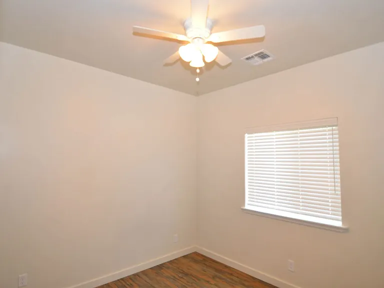 2511 N West St — Photo 4