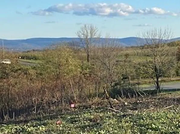 14 Quaker Hill Rd, Marlborough, NY 12547