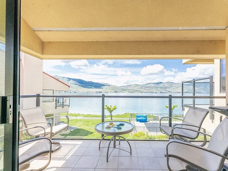 100 Lake Chelan Shores Dr #12-4 — Photo 3