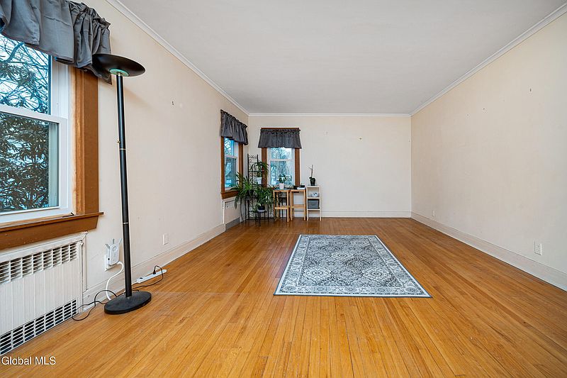 3rd image of 8 Providence Street