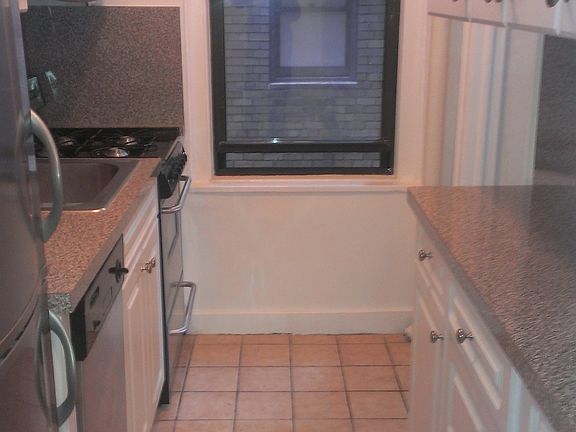 2nd image of 225 E 73rd St #8B