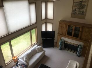 4060 Everest Ln N, Plymouth, MN 55446