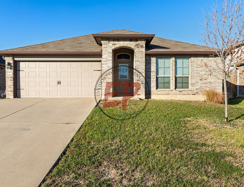 1st image of 2909 Skinner Dr