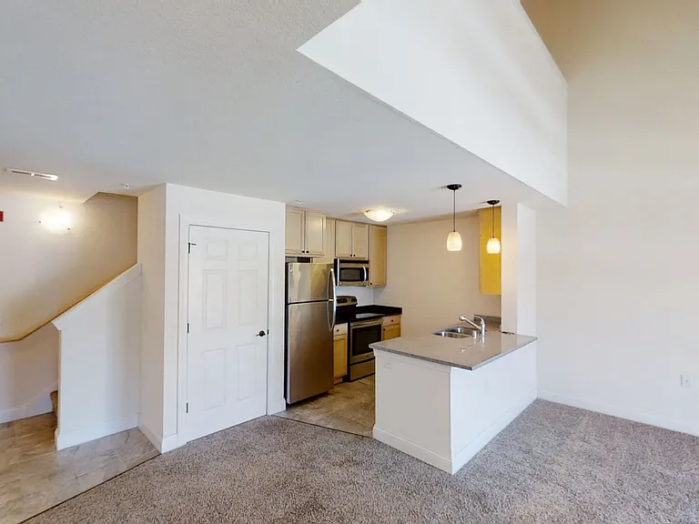 Delafield Woods Apartments — Photo 42