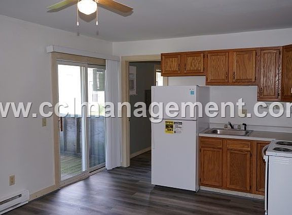 4th image of 1204 Spring St #1204