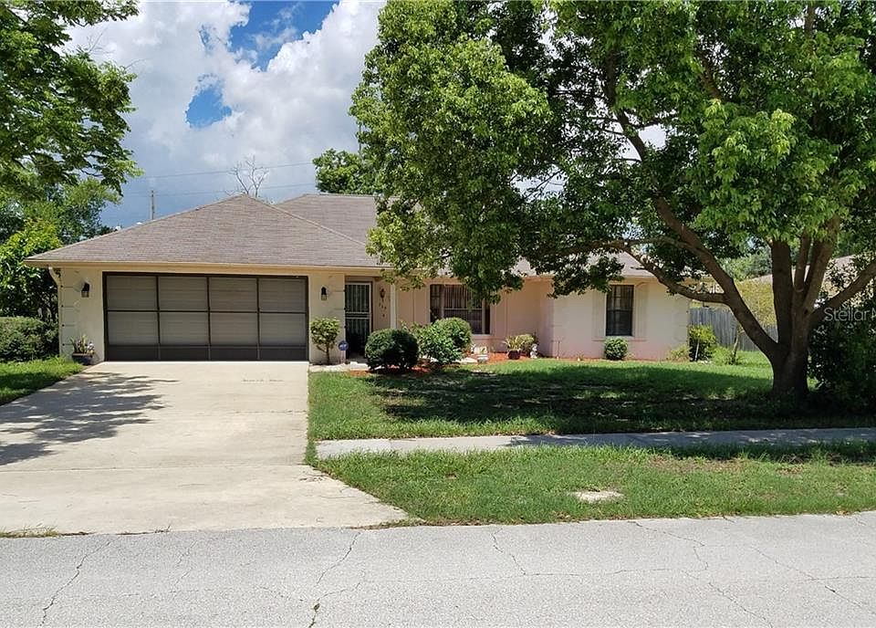 1st image of 964 Yellowbird Ave