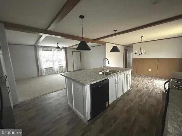 41 Apollo Ct, Martinsburg, WV 25405