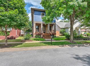 1814 N Best Friend Ln, Fayetteville, AR 72704