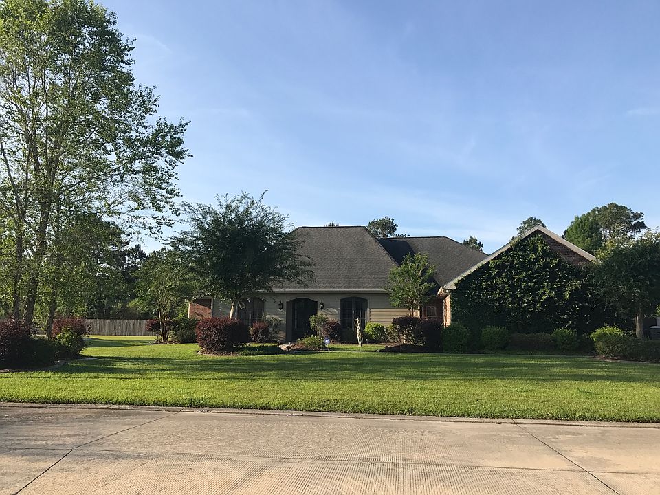 1st image of 259 Oxford Ct