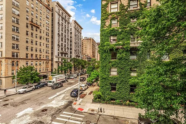 Rented by Avenues Real Estate | media 13