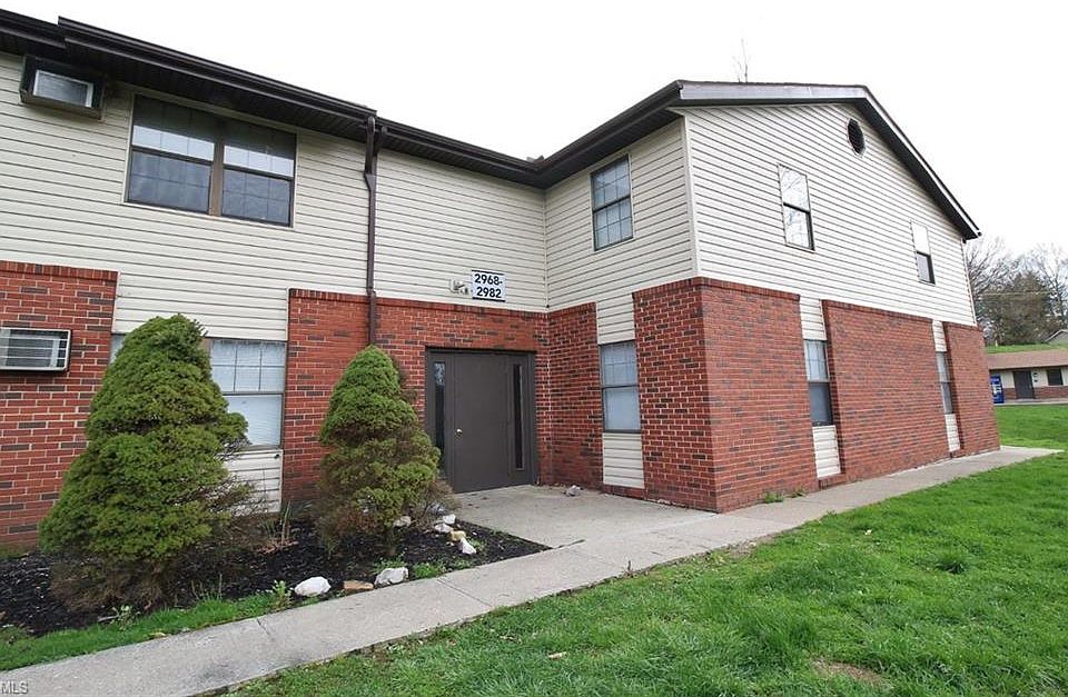 1st image of 2906 Brookside Dr