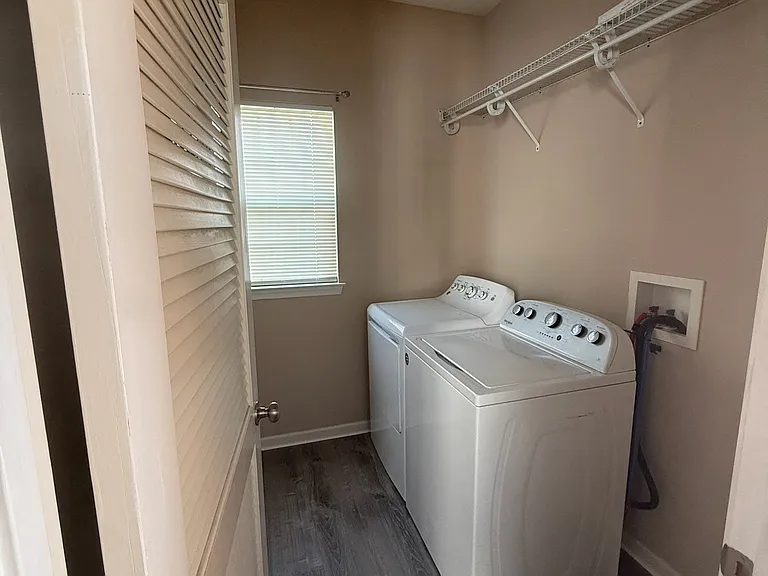 455 Wrigley Blvd — Photo 8