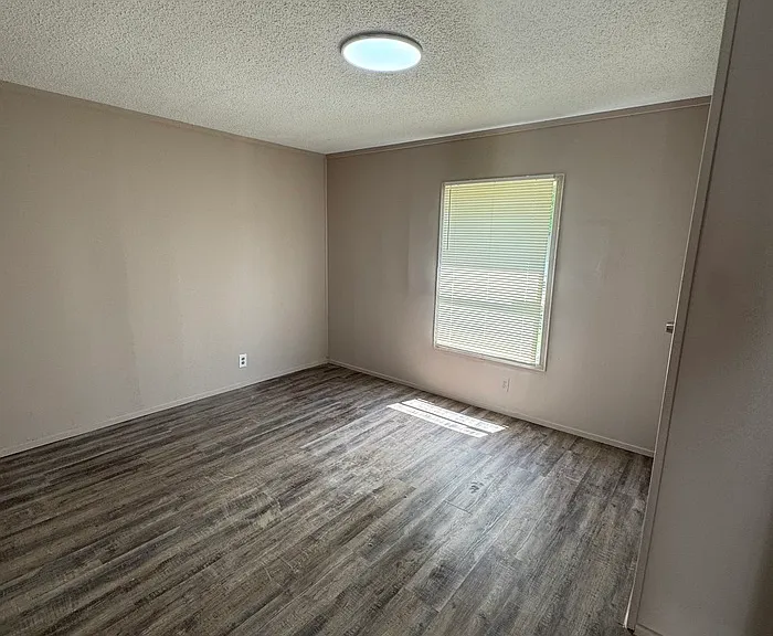 595 Old Branch Rd — Photo 3