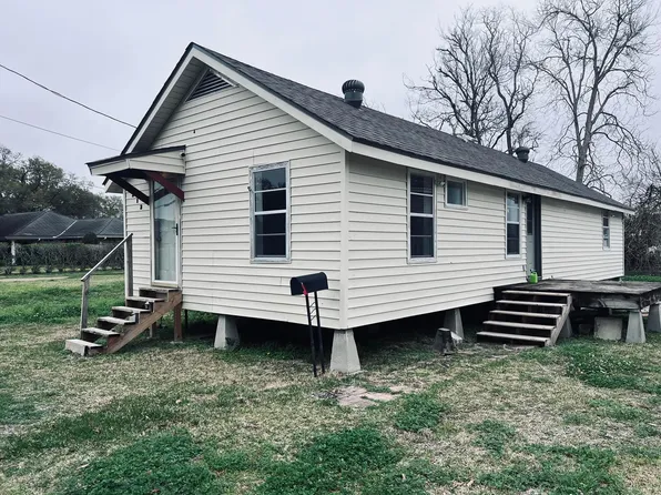 212 N Gin St, Erath, LA 70533