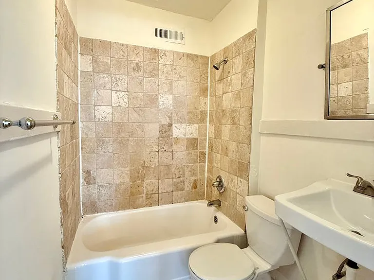 1454 N Marion St — Photo 21