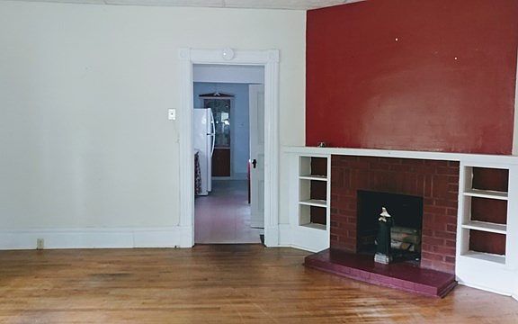 5th image of 23 Clay St