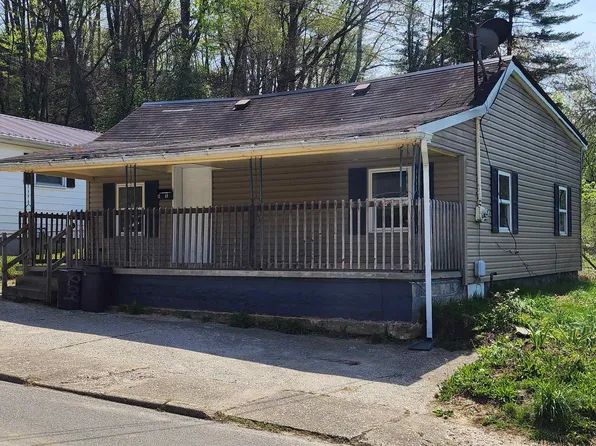 1209 26th St, Huntington, WV 25705