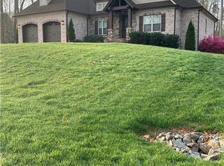 6608 Aspen Forest Ln, Walkertown, NC 27051