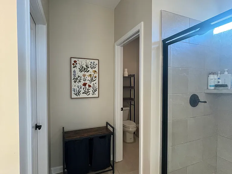 704 Samuel Dr — Photo 42