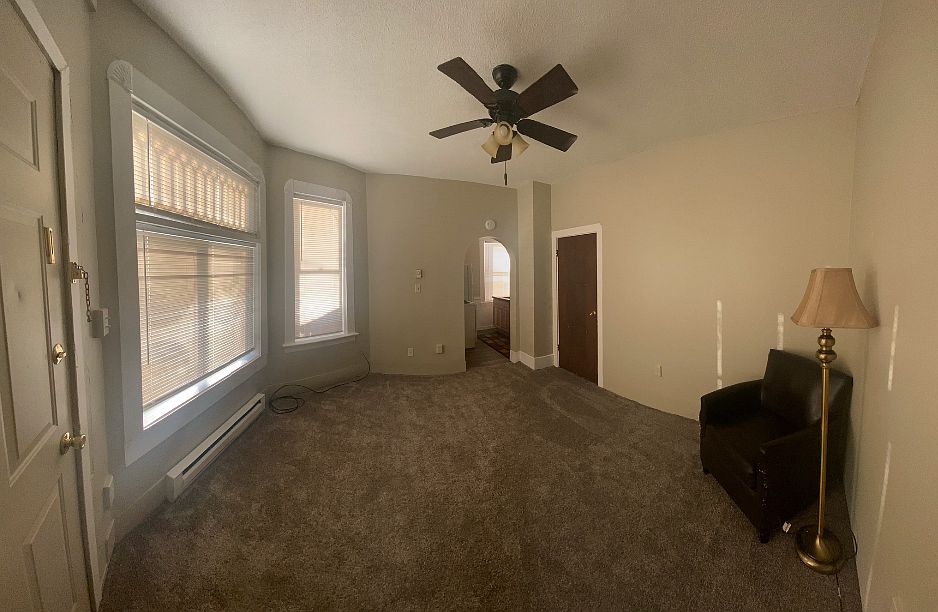 1st image of 618 10th Ave N #3