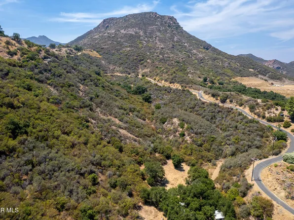 115 E Carlisle Rd, Thousand Oaks, CA 91361