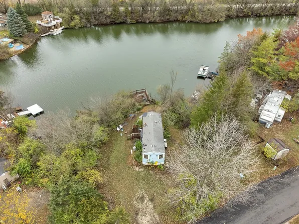 12 Hole In The Wall Rd, Wilmington, IL 60481