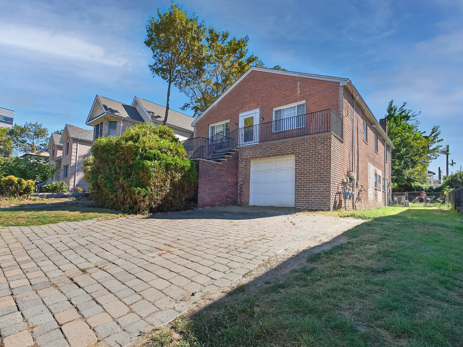 2 bed, $2,600 — Photo 1