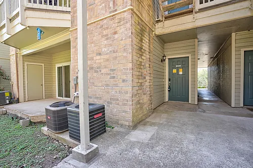 2450 Wickersham Ln Photo 1