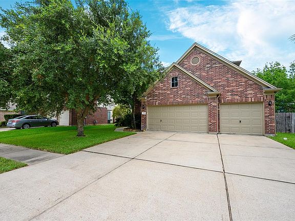 2nd image of 2918 Piney Forest Dr