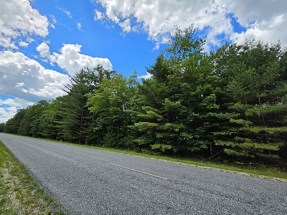 3rd image of Lakeshore Dr
