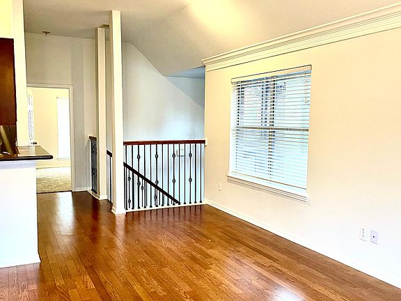 4th image of 6222 Skyline Dr Unit 15