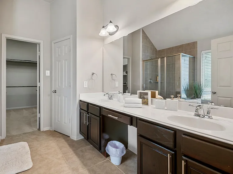 21930 Cascade Hollow Ln — Photo 29