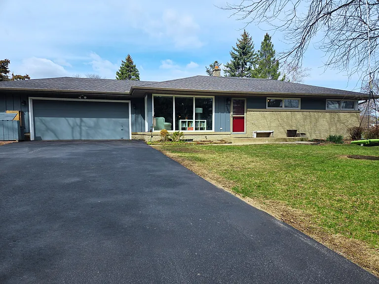 2985 Cottonwood Ct — Photo 5