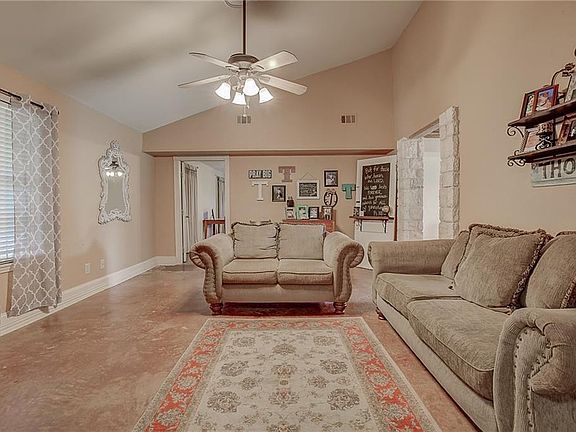 3rd image of 5414 Private Road 2593